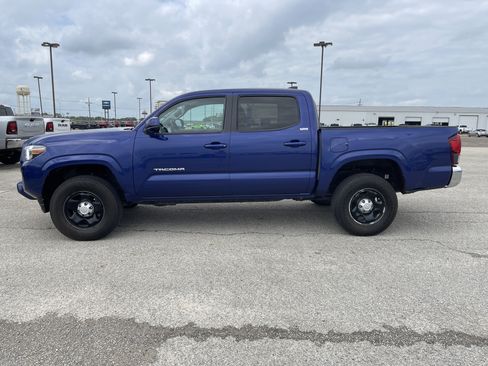 Used 2022 Toyota Tacoma SR5 RWD image 7