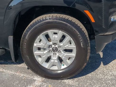 Certified 2024 Nissan Frontier SV w/ SV Convenience Package image 11