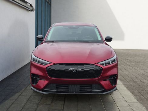 Certified 2025 Ford Mustang Mach-E Premium w/ Sport Appearance Package image 8