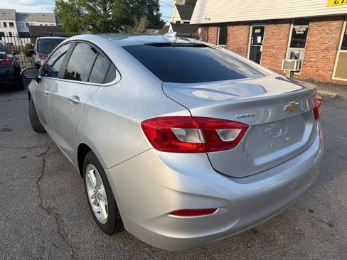 Used 2016 Chevrolet Cruze LT FWD image 6