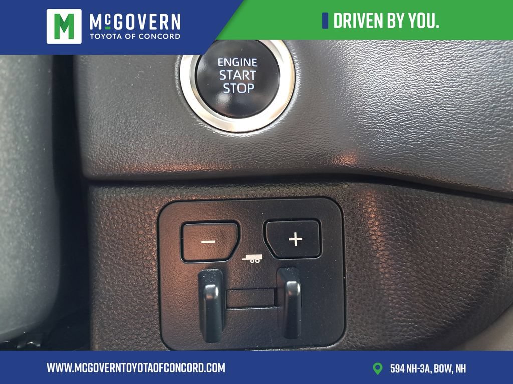 Used 2024 Toyota Tundra Platinum AWD/4WD image 31