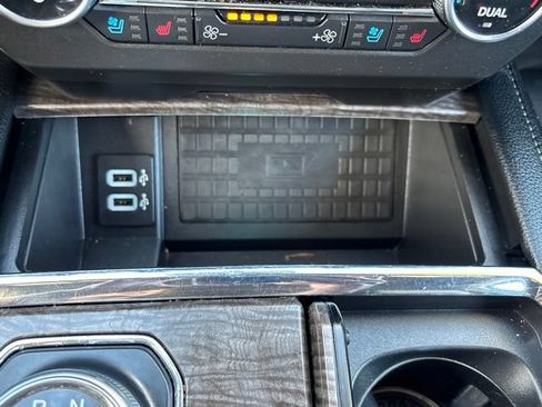 Used 2018 Ford Expedition Limited AWD/4WD image 21