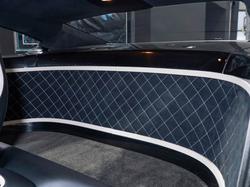 Used 2015 Bentley Continental GT3-R image 6