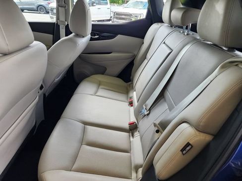 Used 2022 Nissan Rogue Sport SL w/ Premium Package FWD image 20
