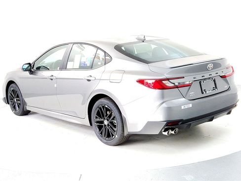 New 2026 Toyota Camry SE image 4