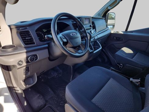 Used 2023 Ford Transit 250 Low Roof AWD w/ Exterior Upgrade Package image 15