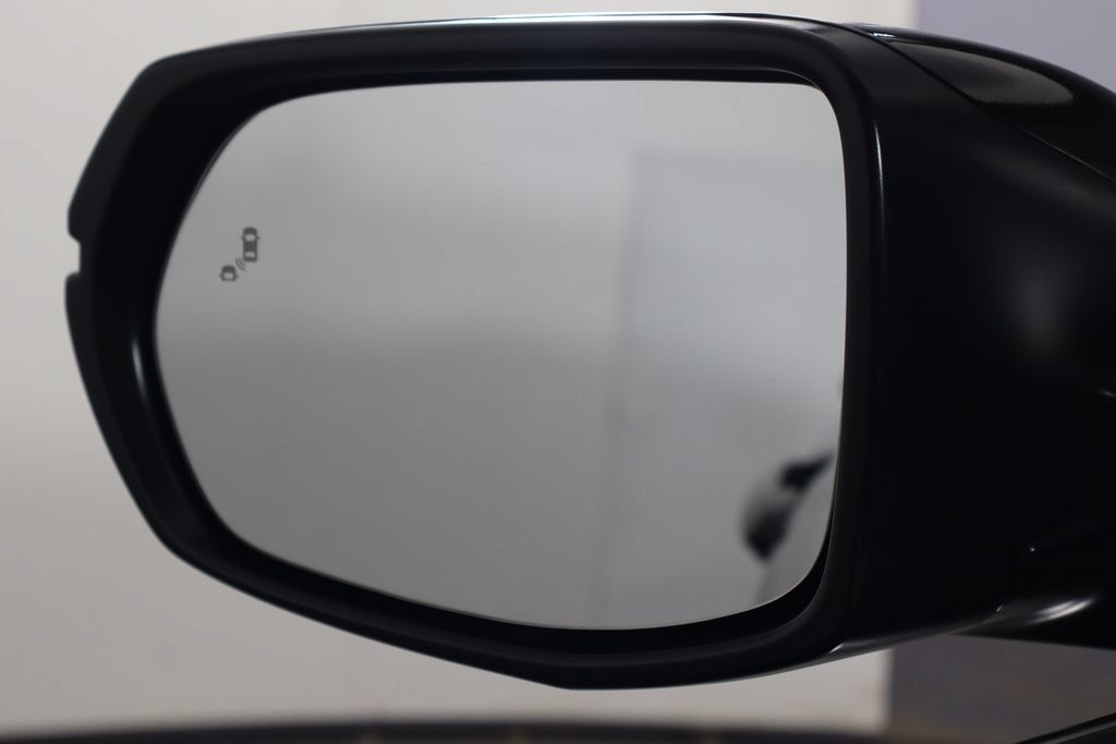 Used 2018 Honda CR-V Touring image 38