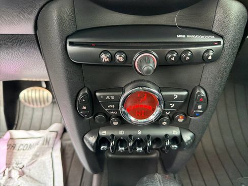 Used 2011 MINI Cooper S image 27