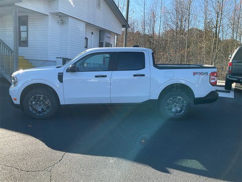 New 2025 Ford Maverick XLT w/ XLT Luxury Package image 8