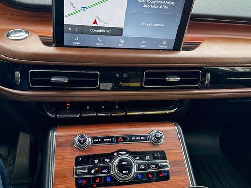 Used 2020 Lincoln Aviator Reserve w/ Elements Package Plus image 24