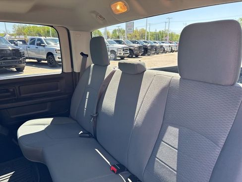 Used 2018 RAM 1500 Express w/ Express Value Package AWD/4WD image 36
