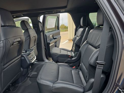 New 2025 Ford Expedition Platinum w/ Stealth Performance Package image 22