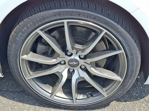 Used 2023 Genesis G70 3.3T AWD/4WD image 9
