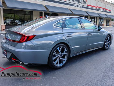 Used 2021 Hyundai Sonata SEL Plus w/ Tech Package FWD image 3