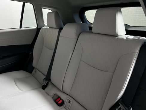 Used 2026 Toyota Corolla Cross L FWD image 20