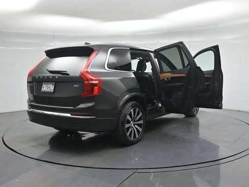 Used 2023 Volvo XC90 B6 Plus w/ Protection Package Premier AWD/4WD image 3