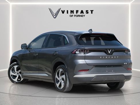New 2025 VinFast VF 8 Eco image 2