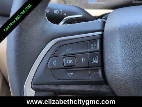 Used 2023 Jeep Grand Cherokee Limited image 24