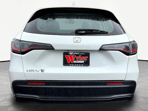 Used 2023 Honda HR-V LX image 5