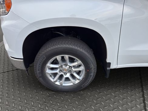 New 2026 Chevrolet Silverado 1500 LT image 22