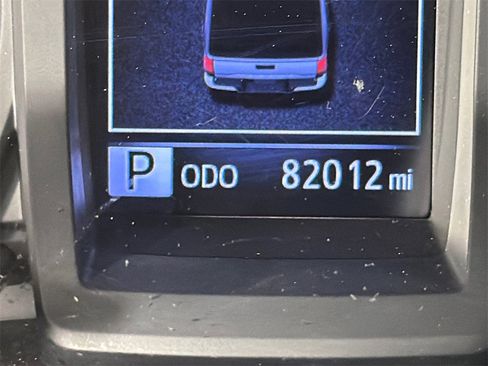 Used 2018 Toyota Tacoma SR image 27