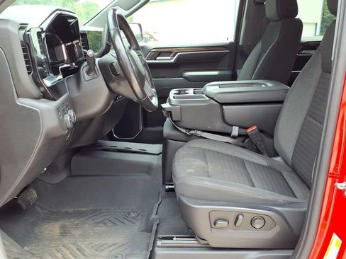 Used 2022 Chevrolet Silverado 1500 RST AWD/4WD image 14