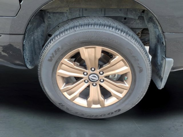 Used 2024 Nissan Titan SV w/ SV Bronze Edition Package AWD/4WD image 13
