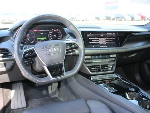 Used 2022 Audi e-tron GT Prestige w/ Prestige Package AWD/4WD image 14