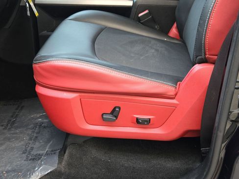 Used 2017 RAM 1500 Rebel AWD/4WD image 23