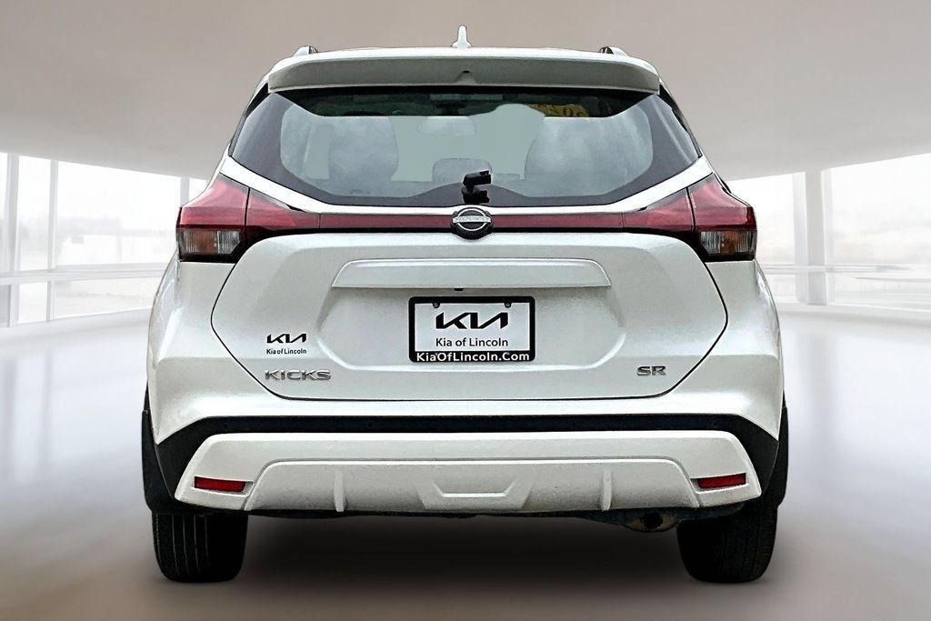 Used 2024 Nissan Kicks SR FWD image 5