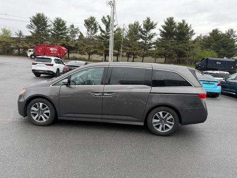 Used 2017 Honda Odyssey Touring image 9