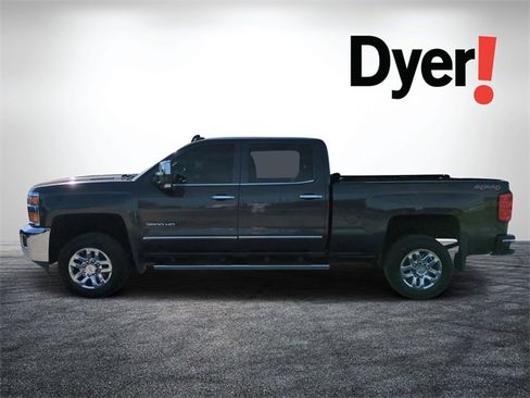 Used 2016 Chevrolet Silverado 3500 LTZ w/ Duramax Plus Package image 7