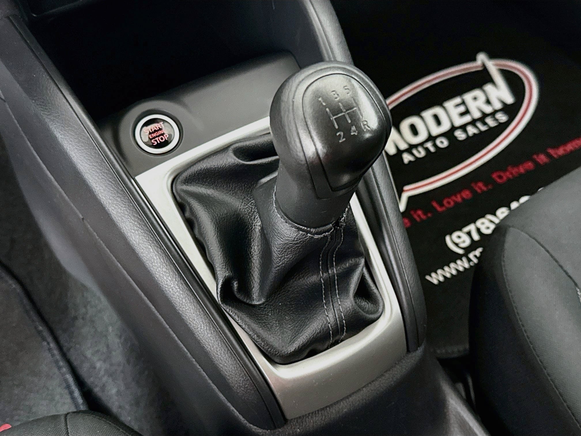 Used 2020 Nissan Versa S FWD image 30
