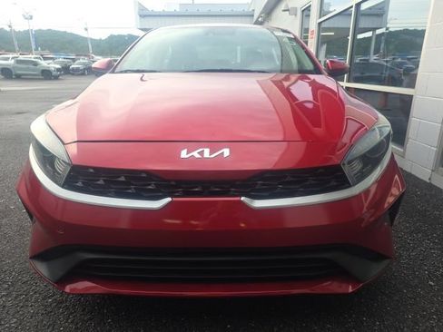 Used 2023 Kia Forte LXS FWD image 2