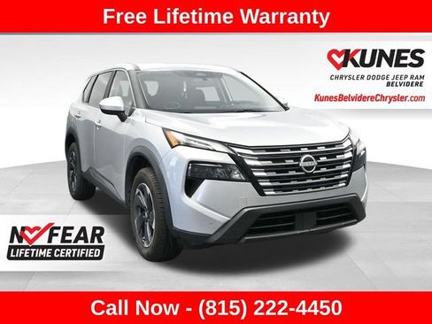 Used 2025 Nissan Rogue SV AWD/4WD image 1