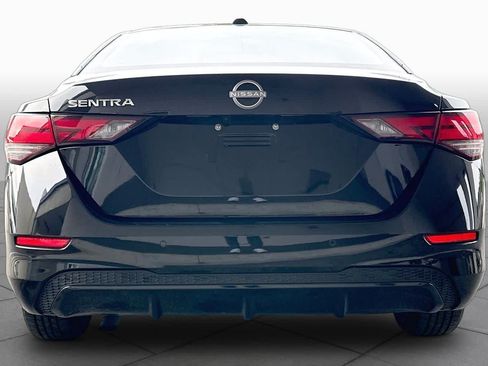 Used 2025 Nissan Sentra SV FWD image 5