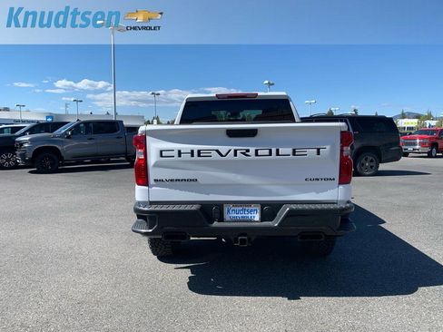 New 2026 Chevrolet Silverado 1500 Custom Trail Boss AWD/4WD image 6