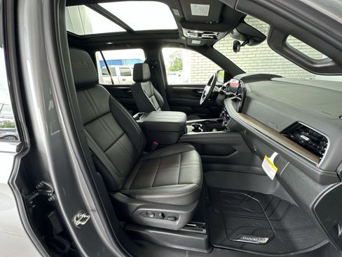New 2026 Chevrolet Tahoe High Country AWD/4WD image 29