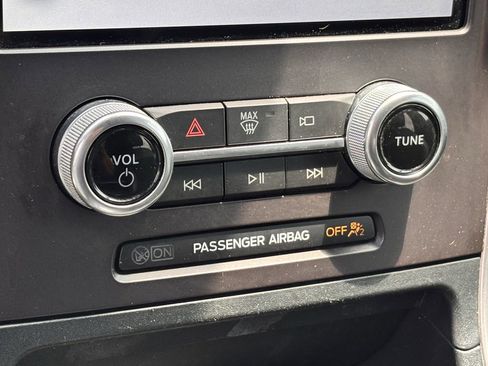 Used 2021 Ford Edge ST-Line AWD/4WD image 18