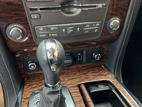 Used 2020 Nissan Armada Platinum w/ Captain's Chairs Package image 29