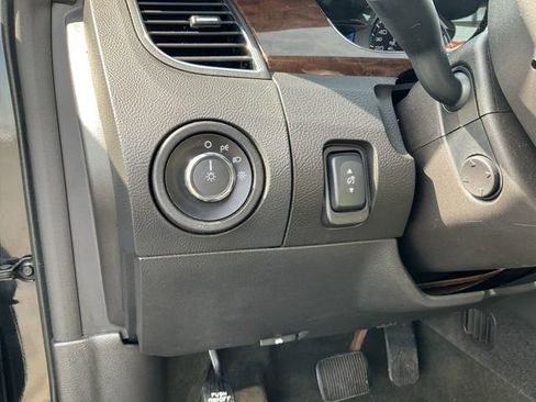 Used 2014 Ford Taurus Limited image 17