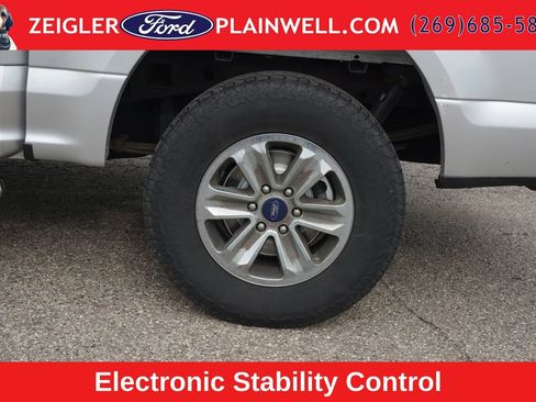 Used 2018 Ford F150 XLT AWD/4WD image 9