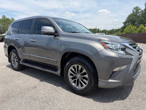 Used 2014 Lexus GX 460 Luxury w/ Driver Support Package AWD/4WD image 2
