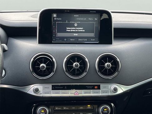 Used 2019 Kia Stinger GT image 10
