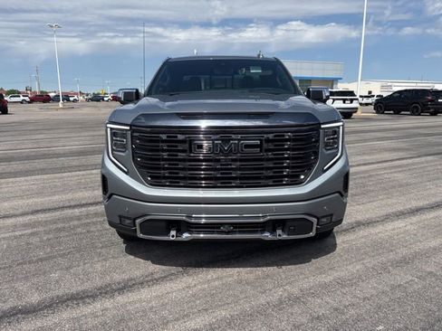 Used 2024 GMC Sierra 1500 Denali Ultimate image 2