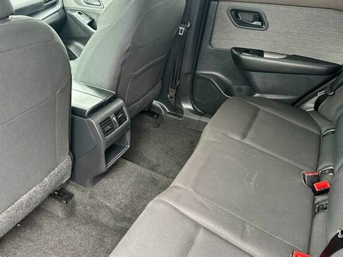 Used 2023 Nissan Rogue S AWD/4WD image 12