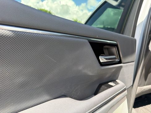 Used 2024 GMC Sierra EV Denali AWD/4WD image 12