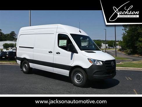 Used 2024 Mercedes-Benz Sprinter 144 Cargo image 1