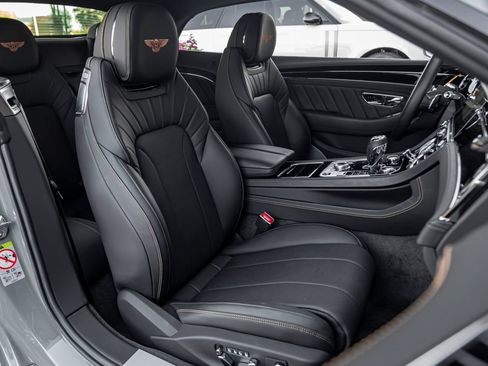 Certified 2024 Bentley Continental GT AWD/4WD image 31