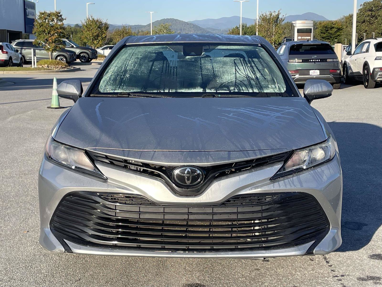 Used 2020 Toyota Camry LE FWD image 22